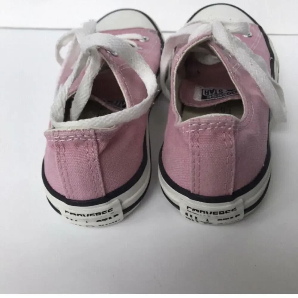 Converse Chuck Taylor All Stars Size 2